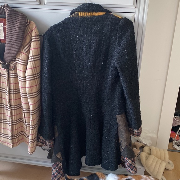 An Ren Coat - Picture 5 of 6